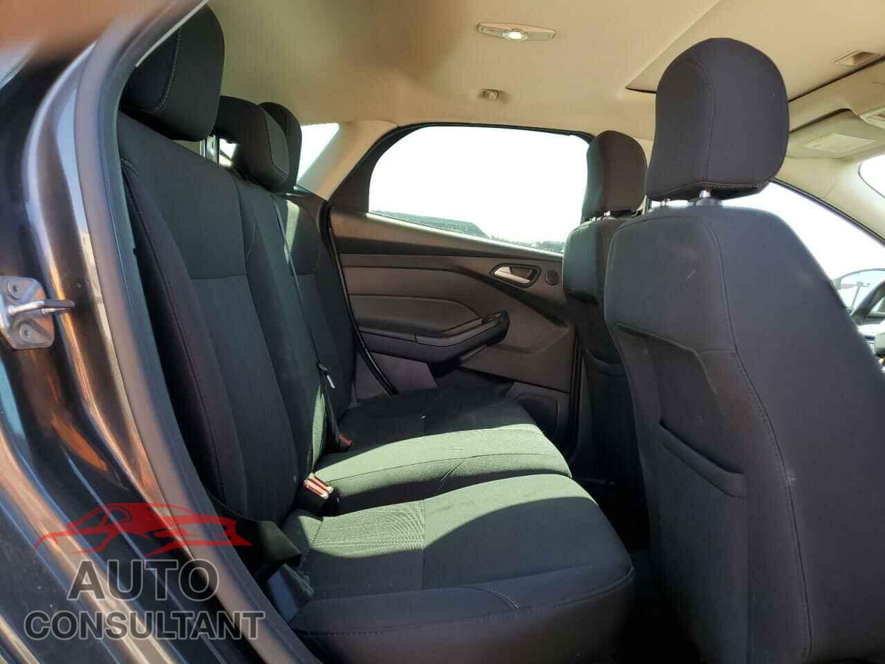 FORD FOCUS 2017 - 1FADP3M2XHL229506