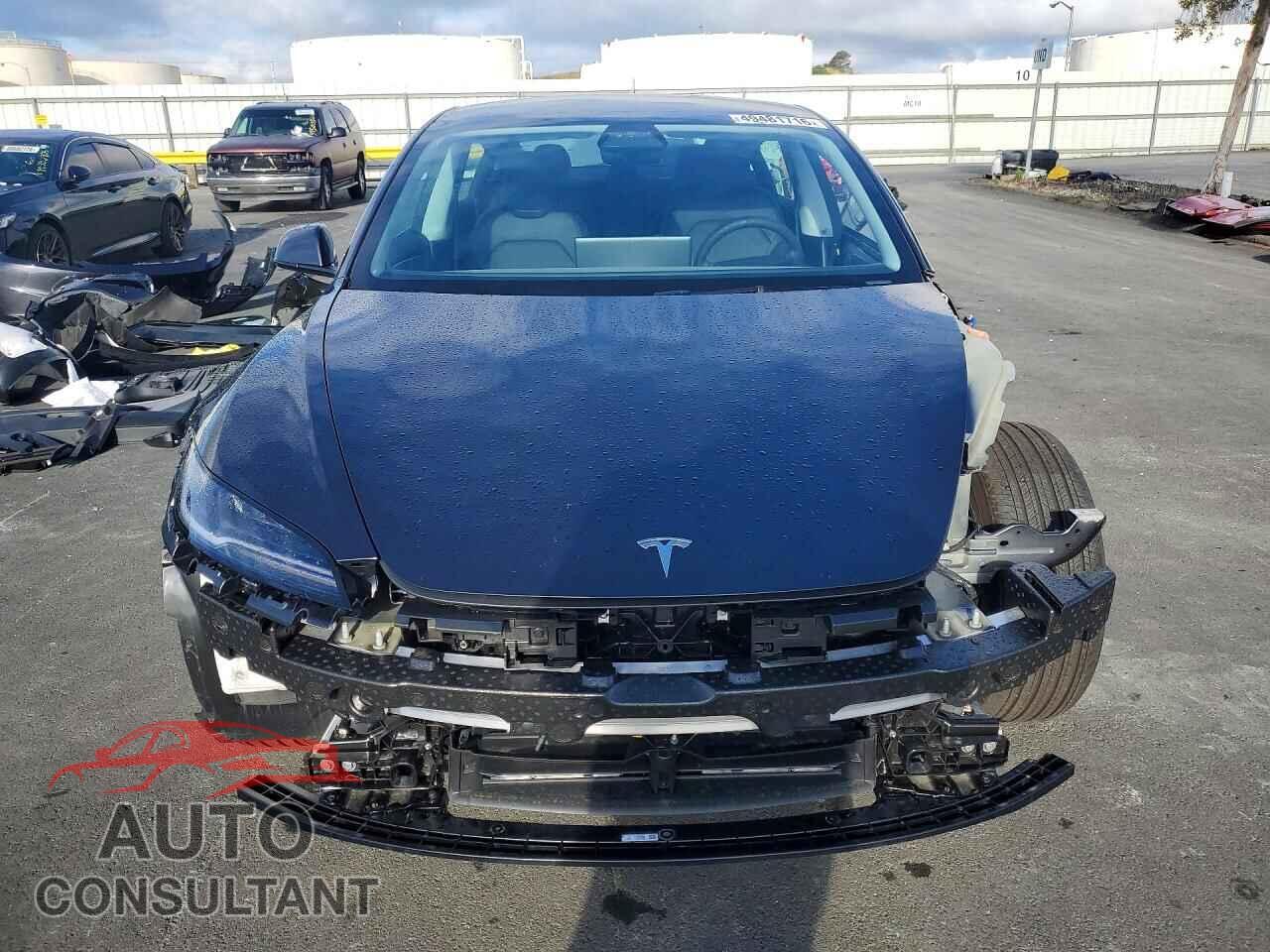 TESLA MODEL 3 2025 - 5YJ3E1EA3SF074393