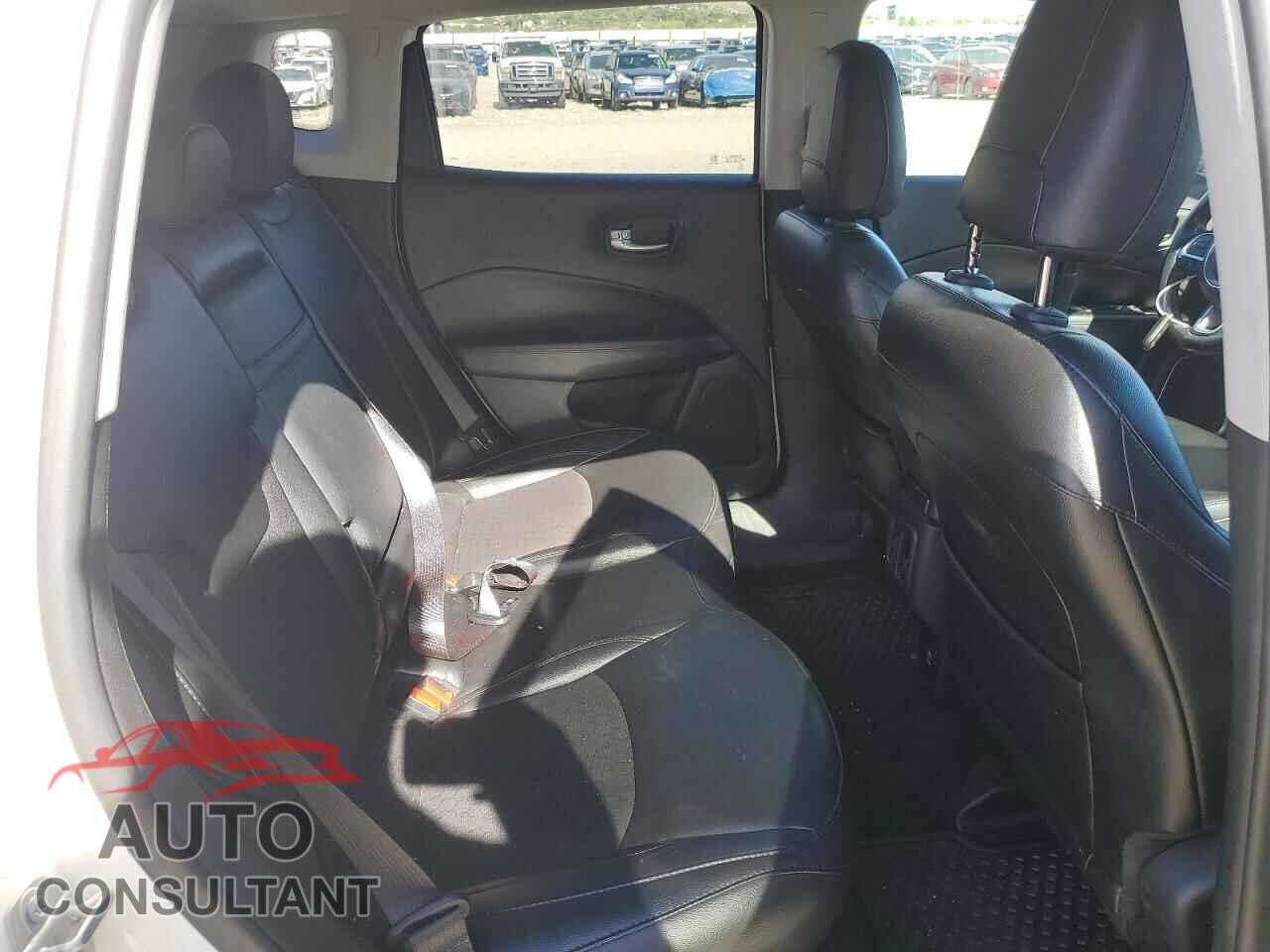 JEEP COMPASS 2020 - 3C4NJDBB9LT116510