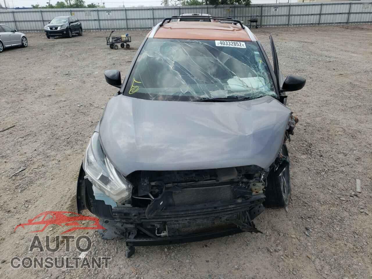 NISSAN KICKS 2018 - 3N1CP5CU0JL509601