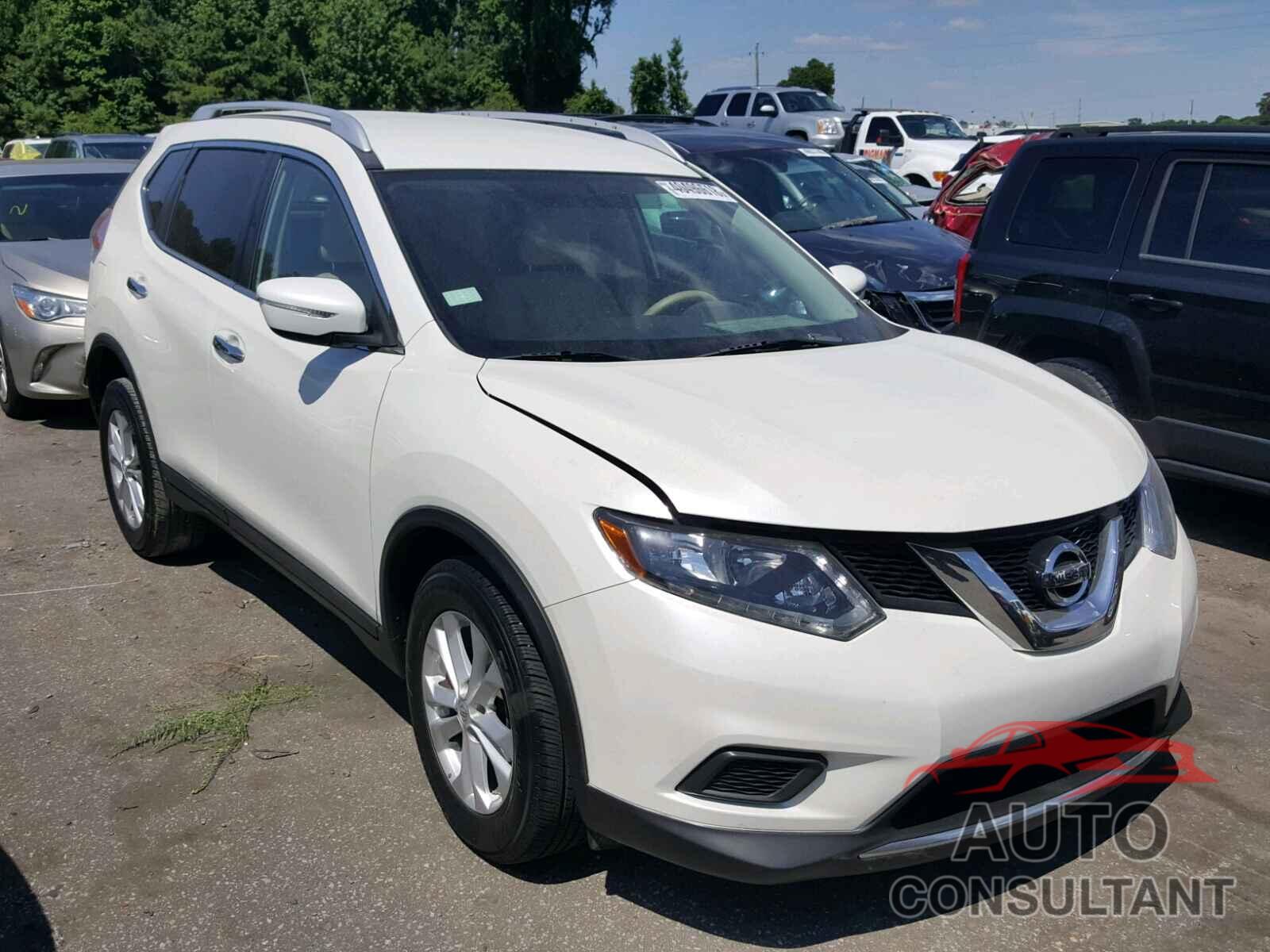 NISSAN ROGUE S 2015 - KNMAT2MT8FP583302