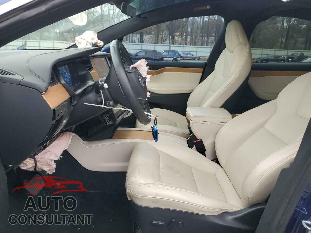 TESLA MODEL X 2020 - 5YJXCBE28LF234338