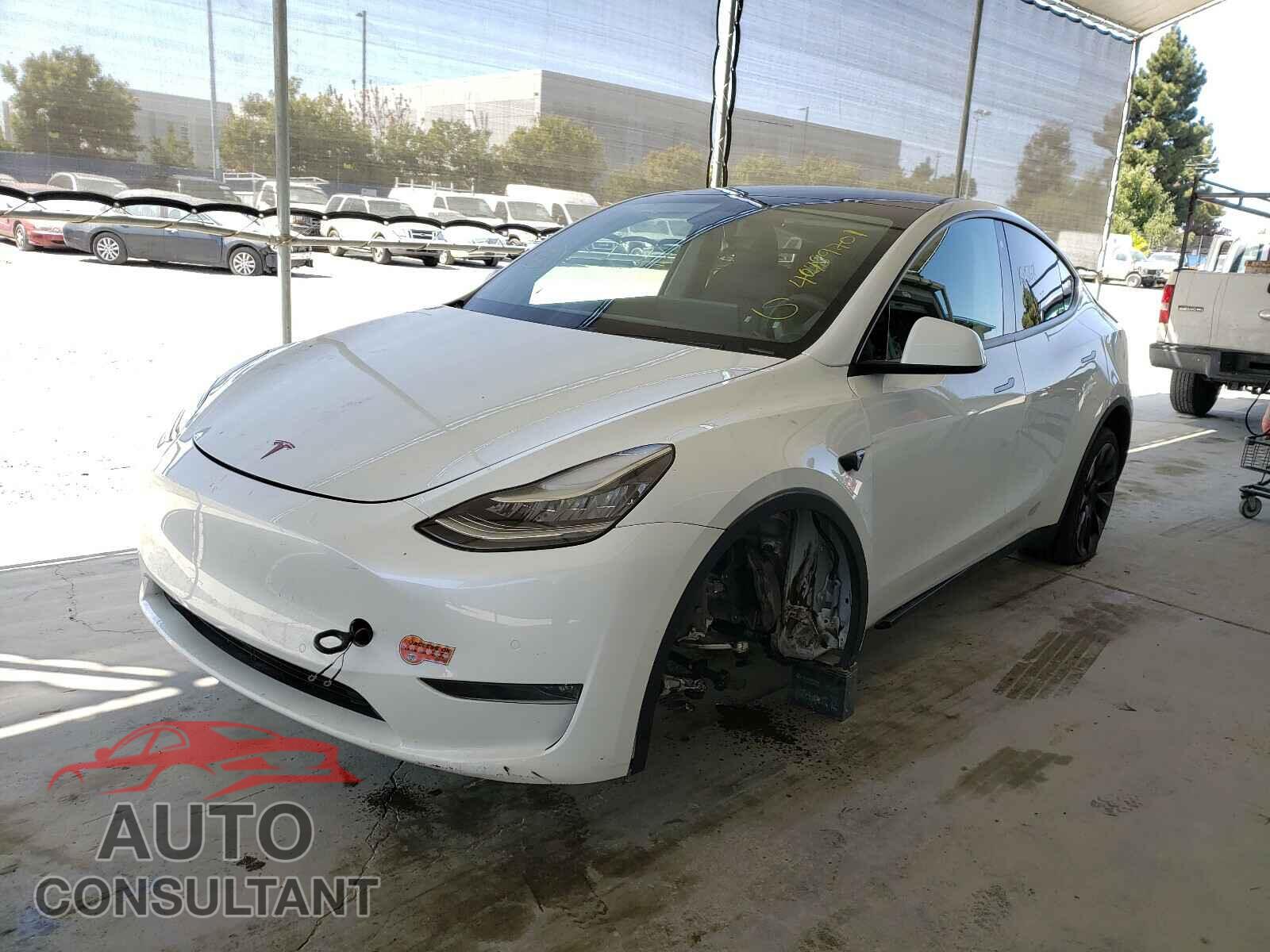 TESLA MODEL Y 2020 - 5YJYGDEF2LF004205