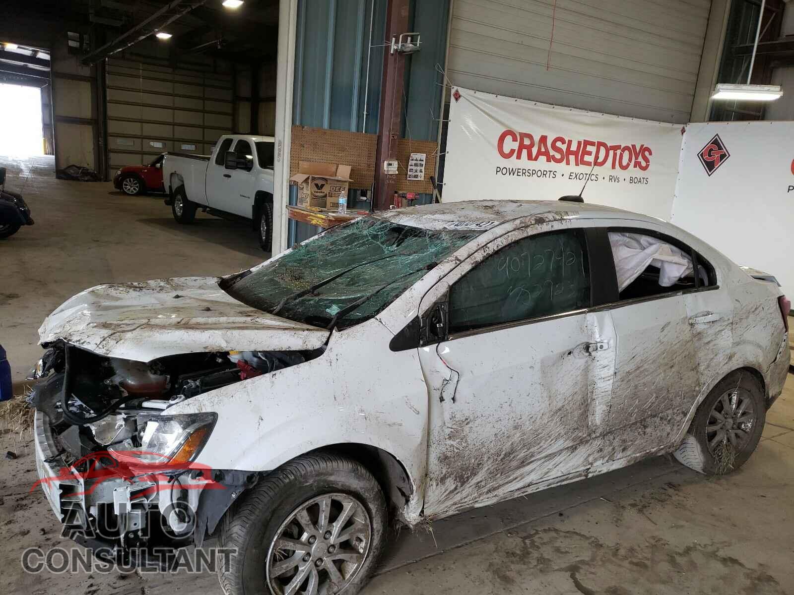 CHEVROLET SONIC 2017 - 1G1JD5SH0H4128471