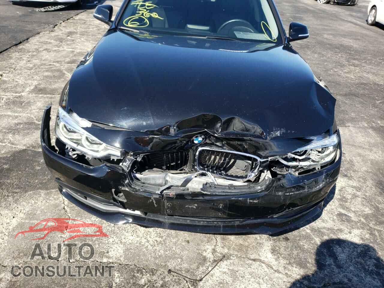 BMW 3 SERIES 2018 - WBA8A9C52JAH12596