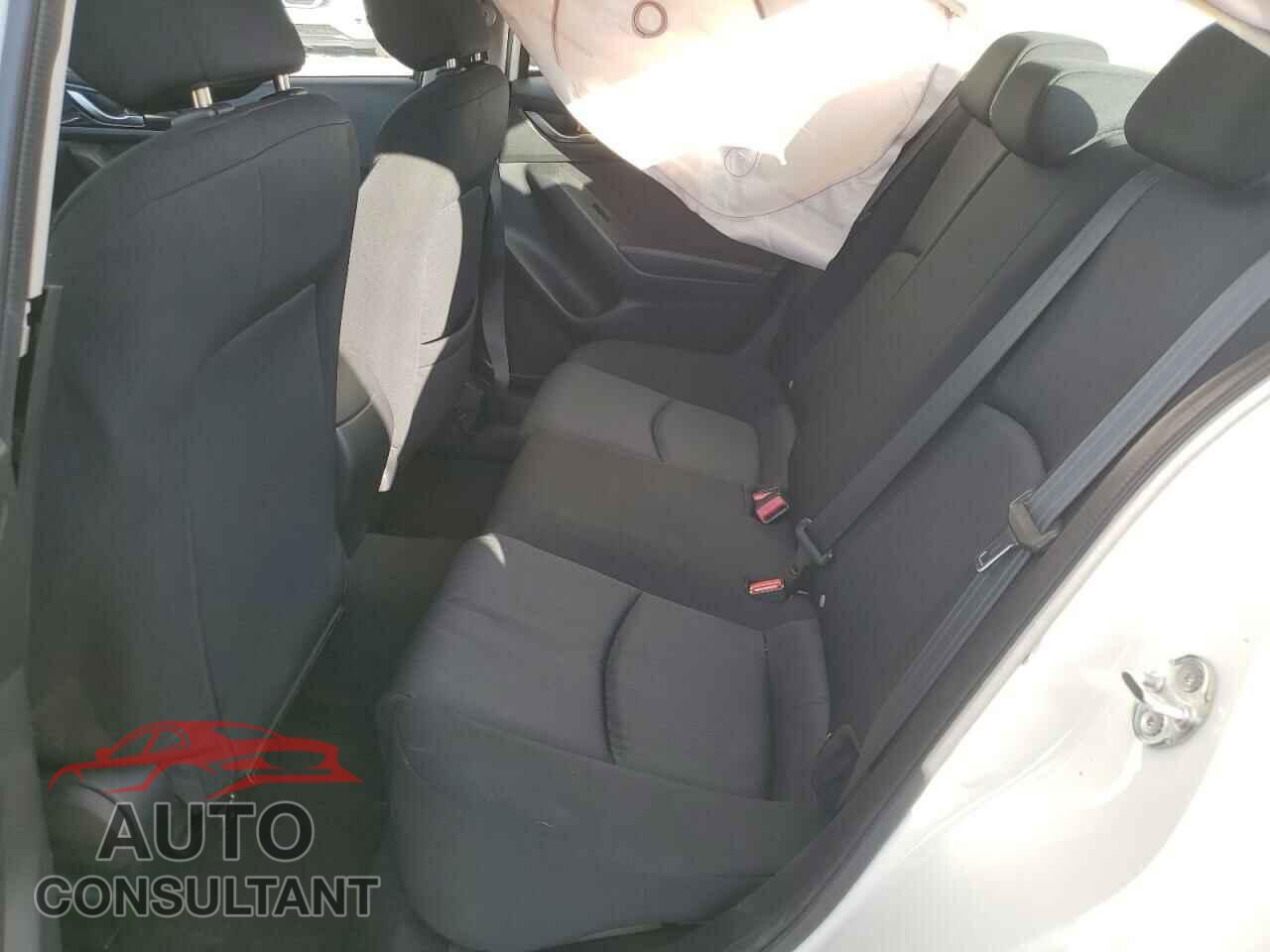 MAZDA 3 2016 - JM1BM1T71G1284836