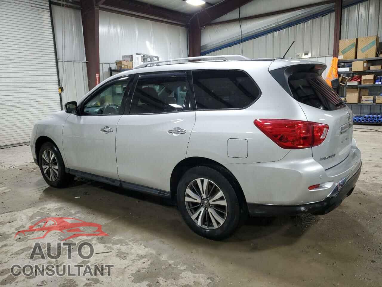 NISSAN PATHFINDER 2017 - 5N1DR2MM3HC667151