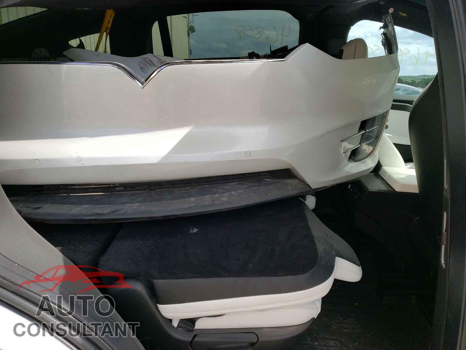 TESLA MODEL X 2018 - 5YJXCDE26JF088658