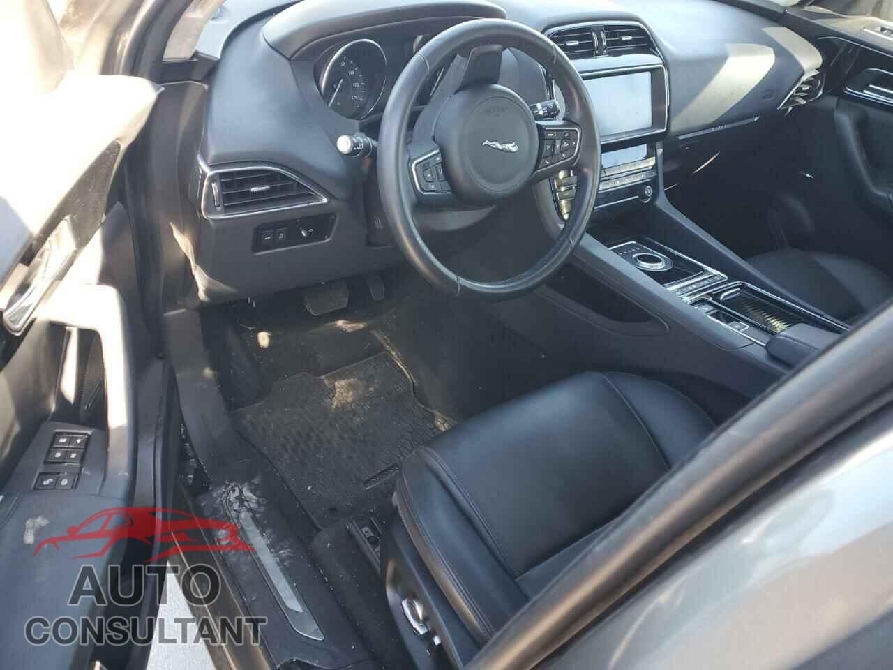 JAGUAR F-PACE 2020 - SADCJ2FX5LA649032
