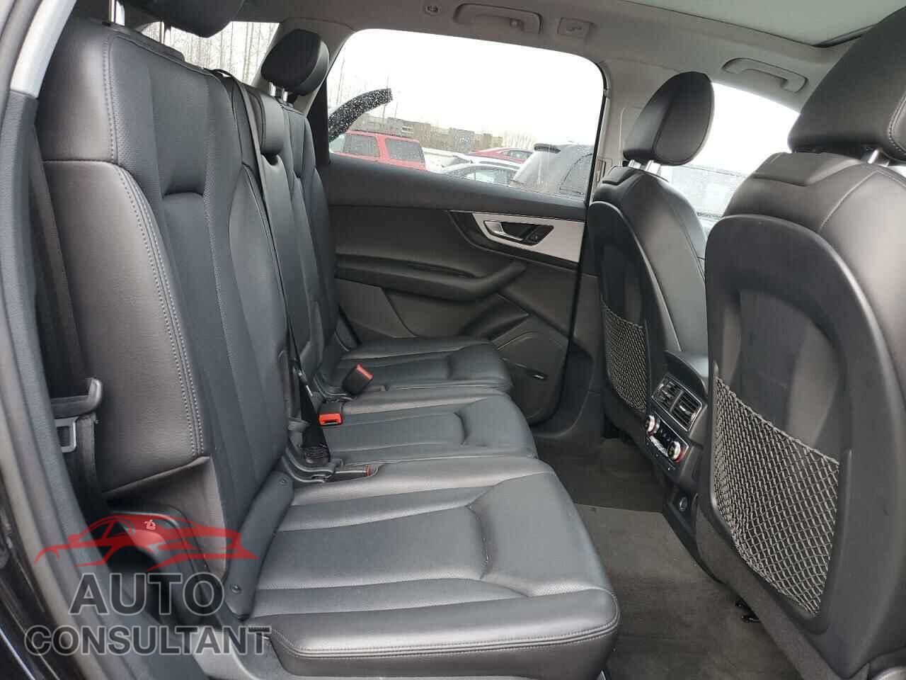 AUDI Q7 2018 - WA1VAAF78JD032941