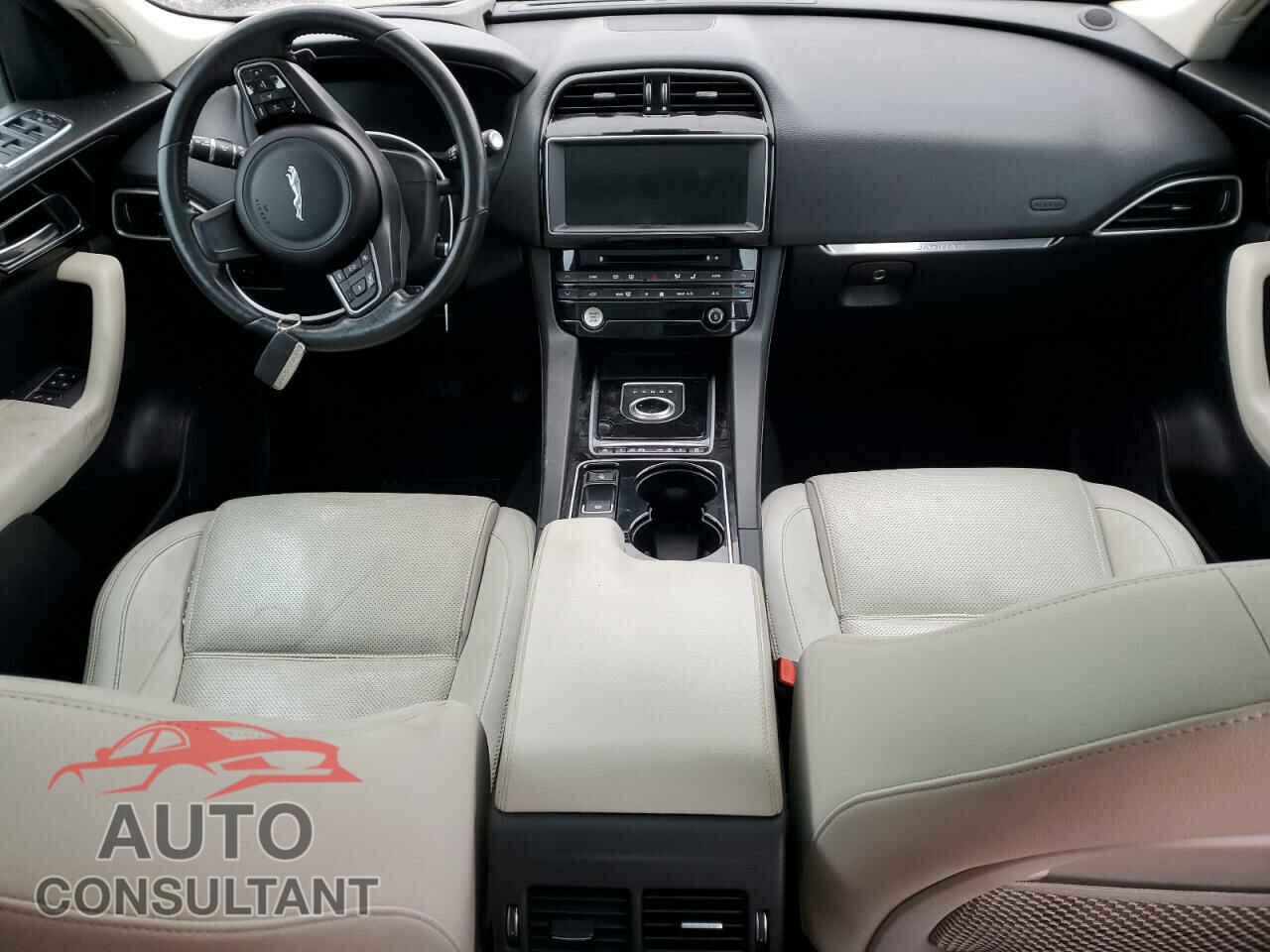 JAGUAR F-PACE 2017 - SADCK2BVXHA059935