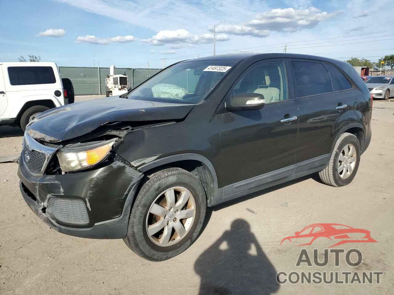 KIA SORENTO 2011 - 5XYKT3A18BG096739