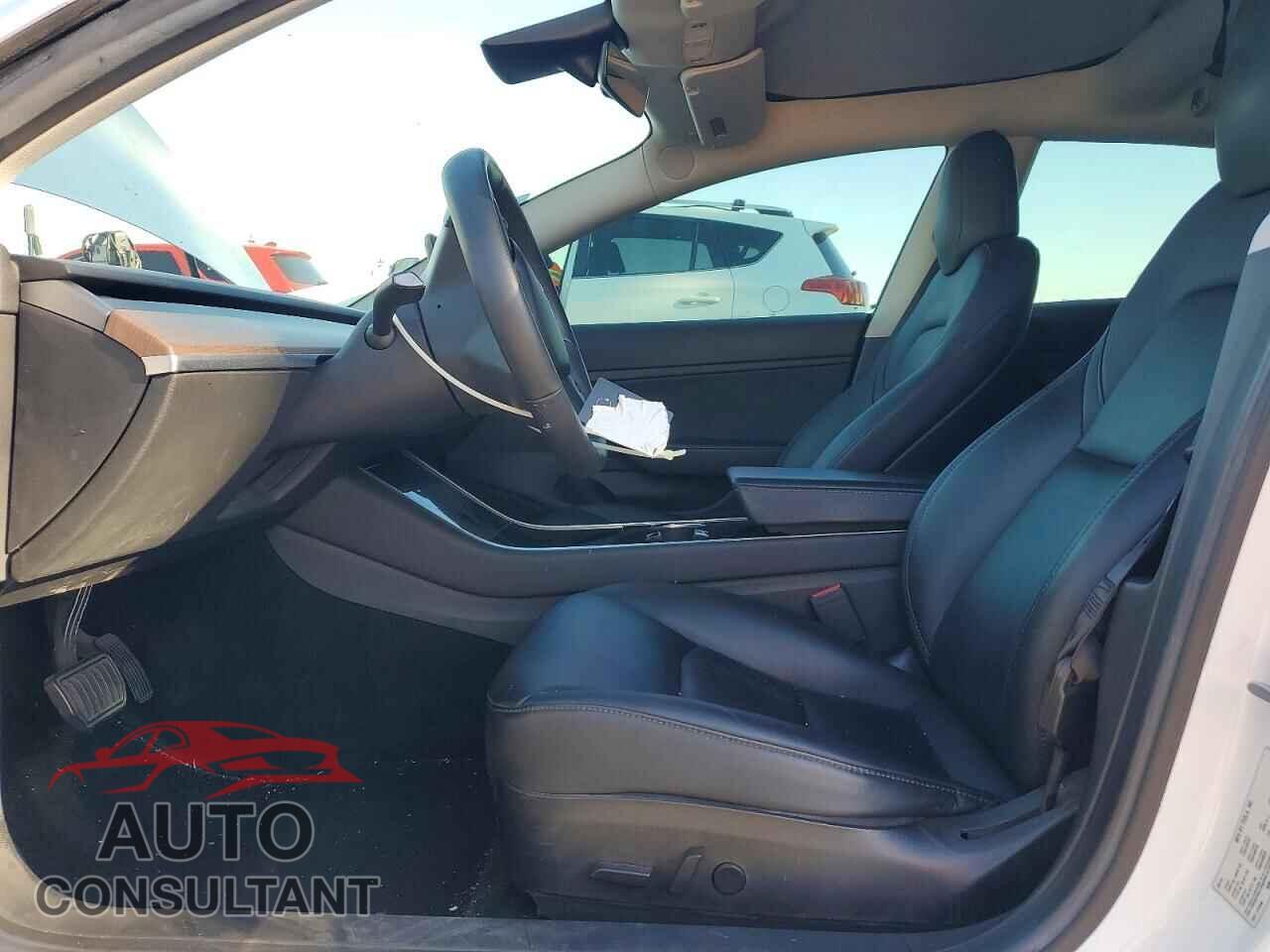TESLA MODEL 3 2019 - 5YJ3E1EB4KF511164