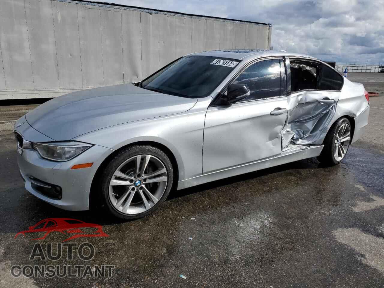 BMW 3 SERIES 2013 - WBA3A9C55DF476587