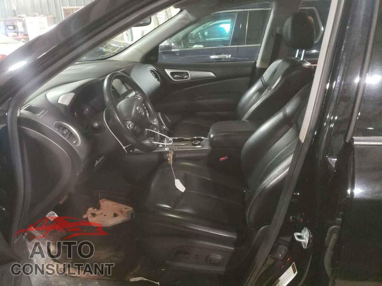 NISSAN PATHFINDER 2017 - 5N1DR2MMXHC635393