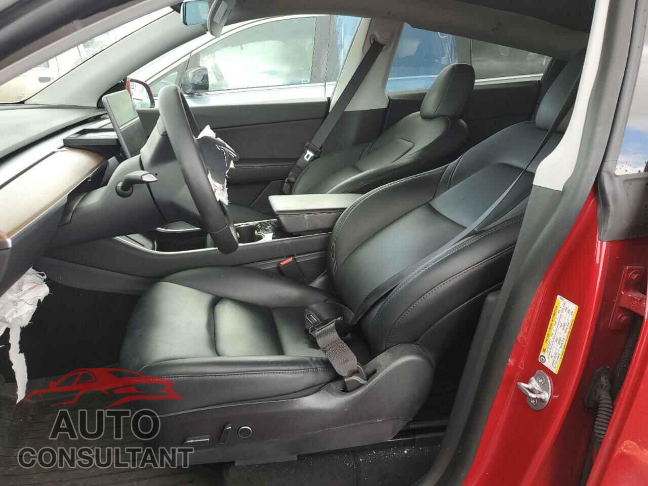 TESLA MODEL Y 2021 - 5YJYGDEEXMF094468