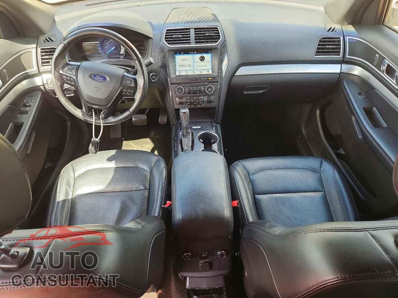 FORD EXPLORER 2017 - 1FM5K7DH3HGD00011
