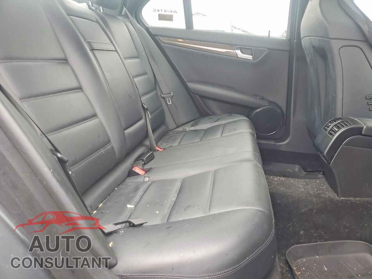 MERCEDES-BENZ C-CLASS 2011 - WDDGF7HB2BF544856