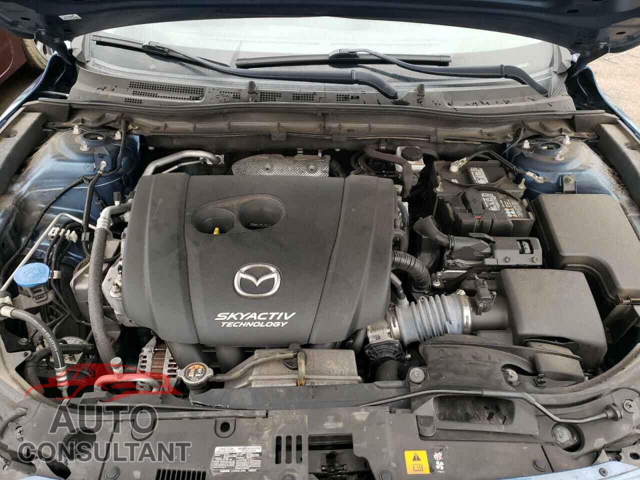 MAZDA 3 2018 - 3MZBN1M34JM274804