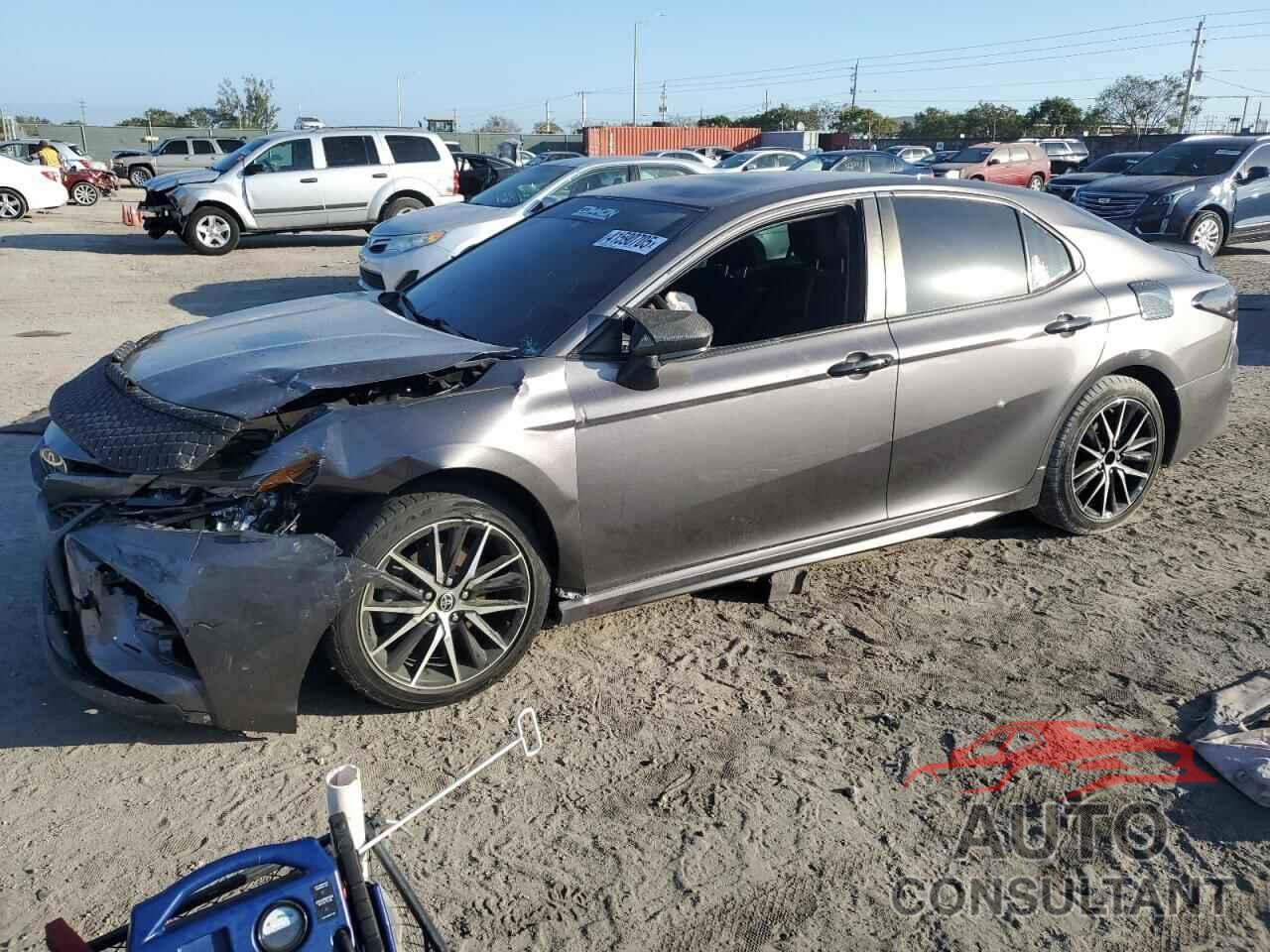 TOYOTA CAMRY 2021 - 4T1G11AK6MU604292