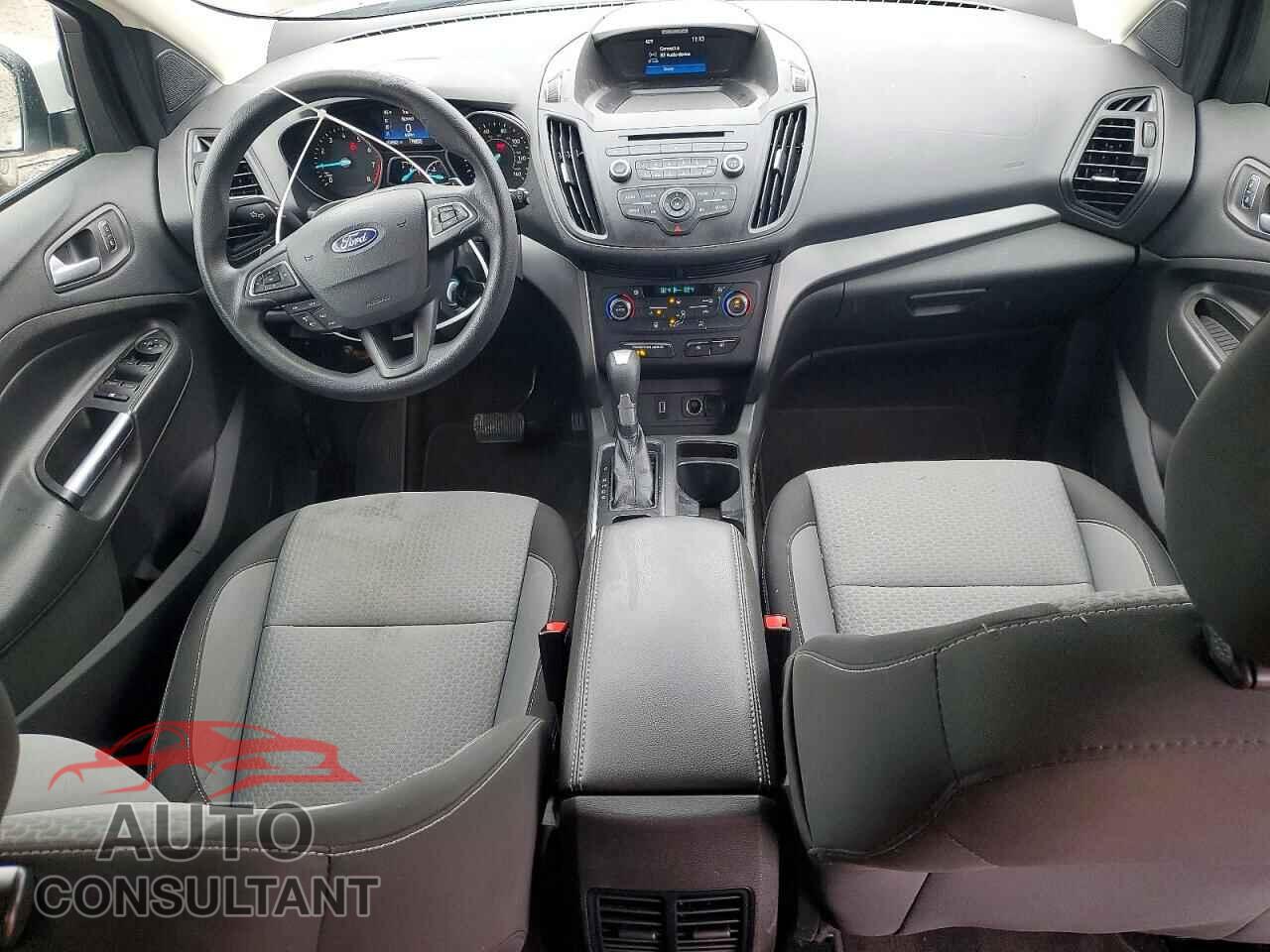 FORD ESCAPE 2017 - 1FMCU0GD4HUC60993
