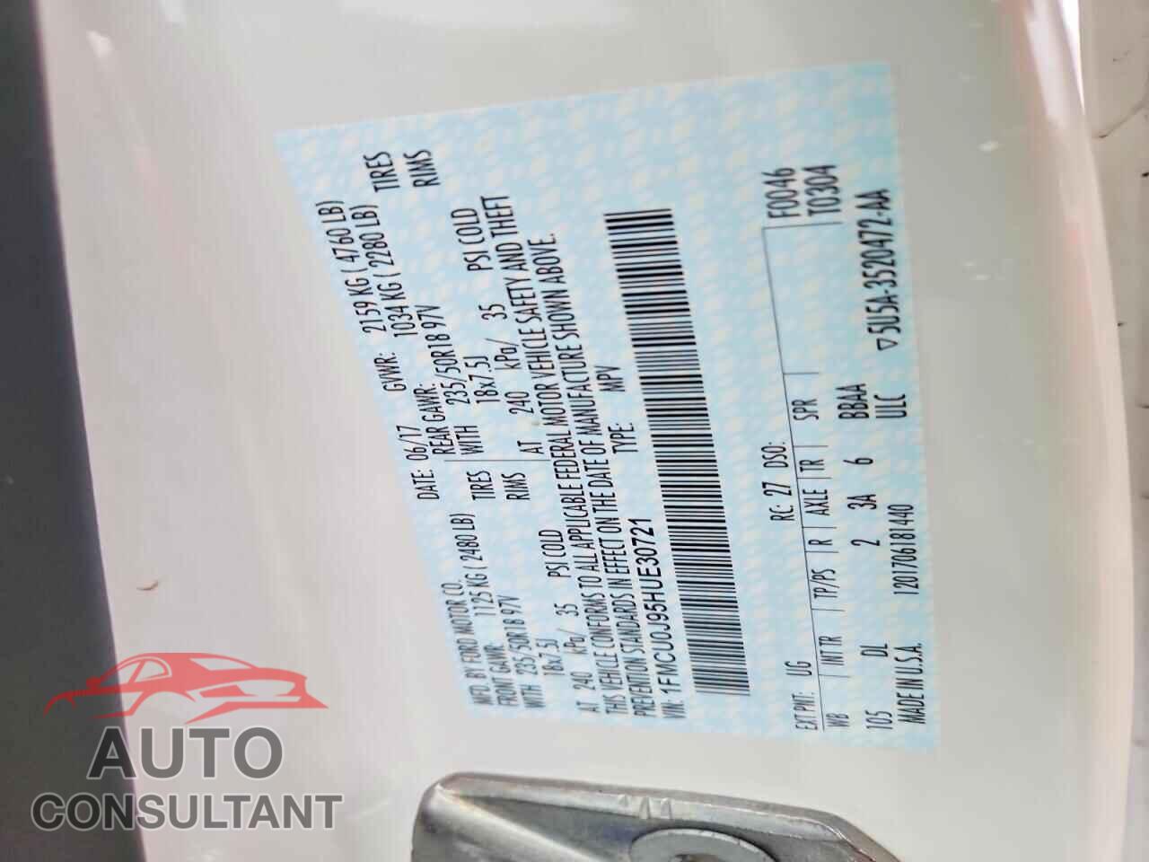 FORD ESCAPE 2017 - 1FMCU0J95HUE30721