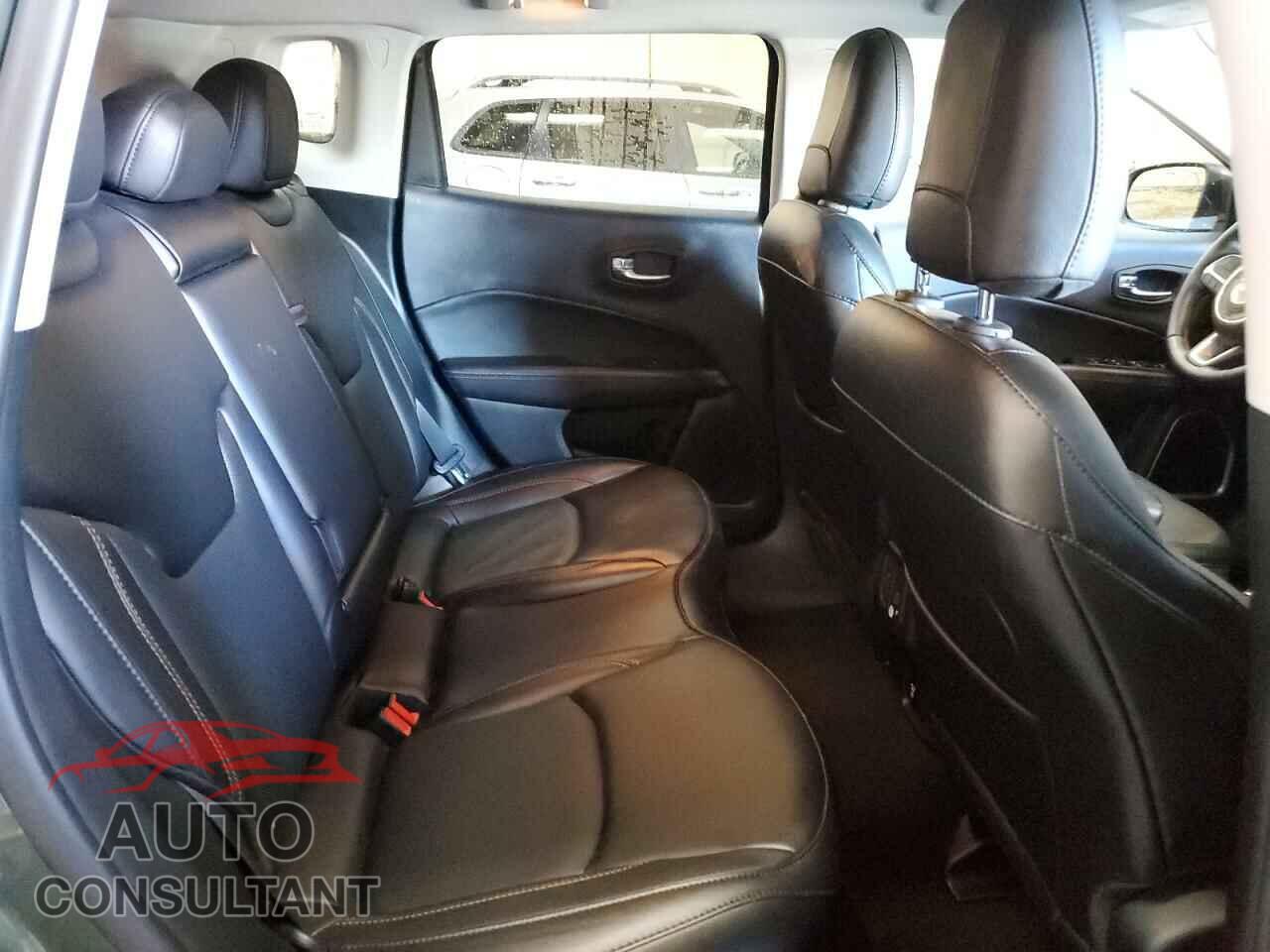 JEEP COMPASS 2020 - 3C4NJDCB7LT204325
