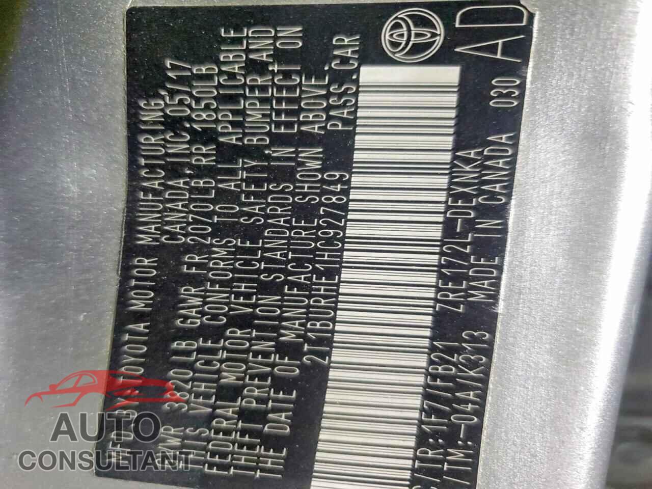 TOYOTA COROLLA 2017 - 2T1BURHE1HC927849