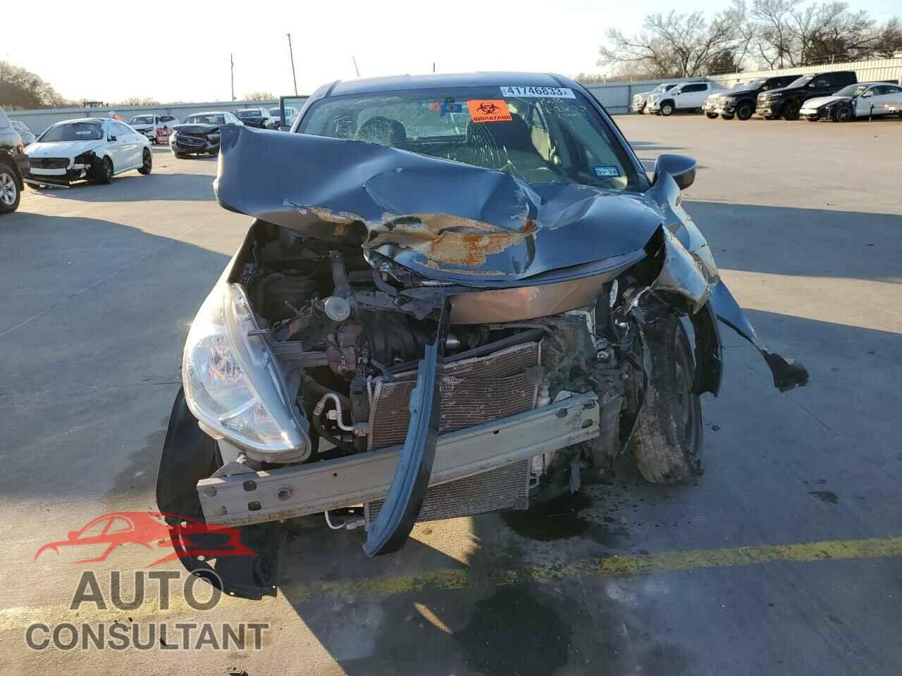 NISSAN VERSA 2017 - 3N1CN7AP2HL877836