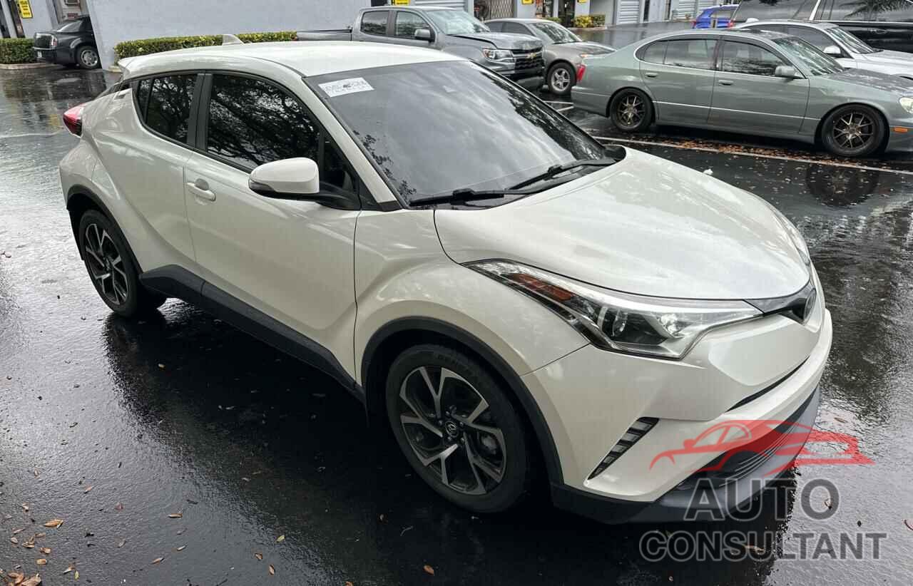 TOYOTA C-HR 2019 - JTNKHMBX2K1016311