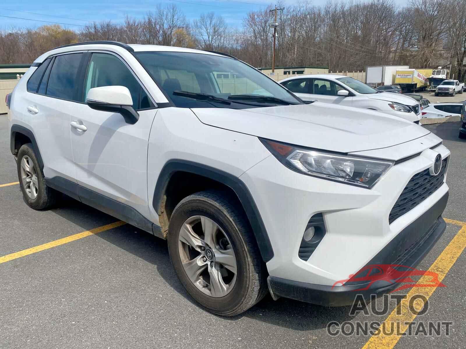 TOYOTA RAV4 2021 - 2T3W1RFV1MC096660
