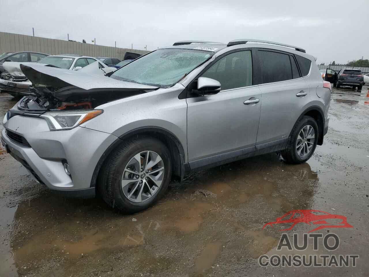 TOYOTA RAV4 2017 - JTMRJREV8HD133882