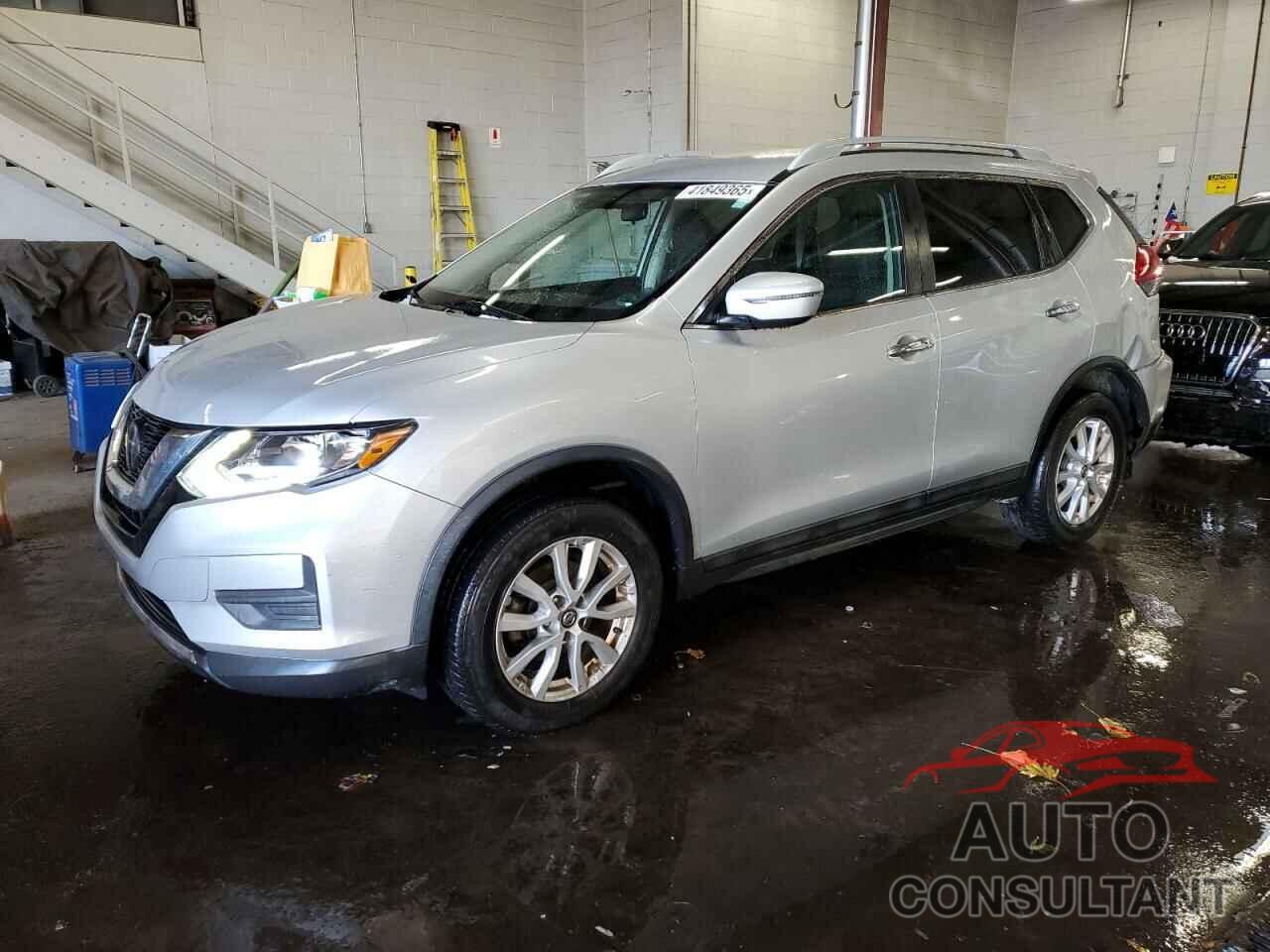 NISSAN ROGUE 2018 - 5N1AT2MV2JC700773