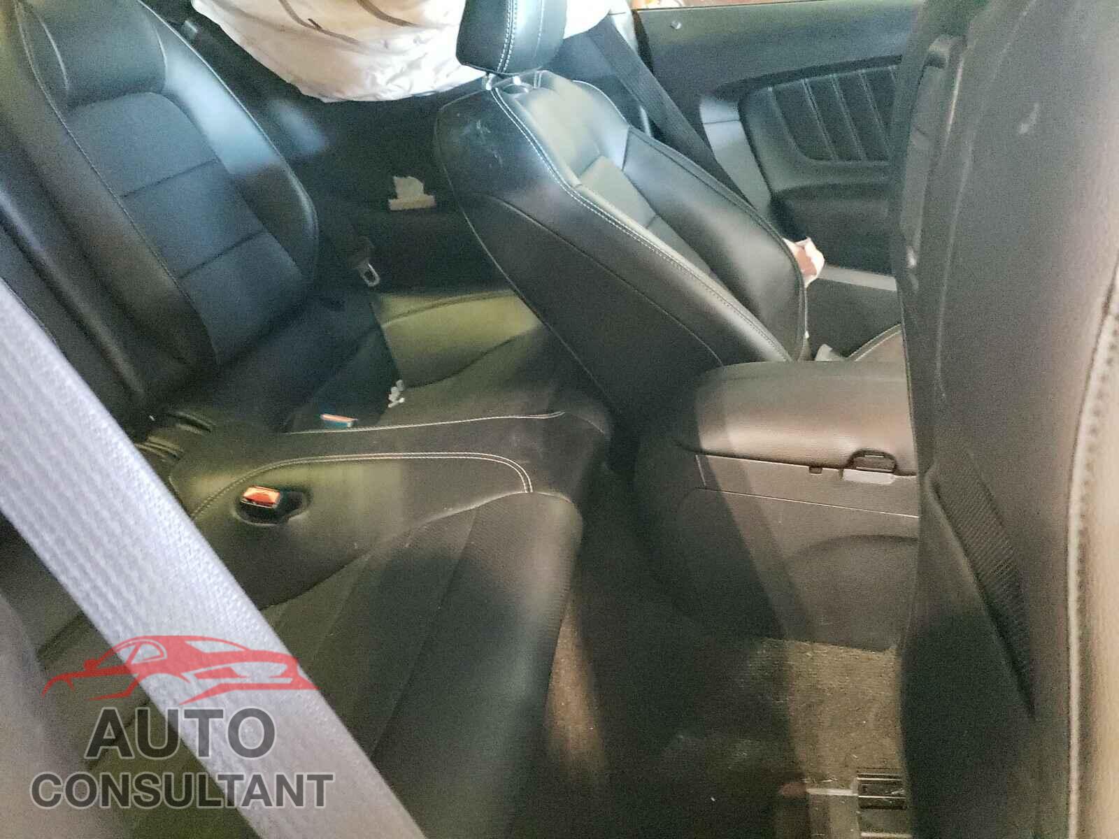 FORD MUSTANG 2017 - 1FA6P8CF1H5323269