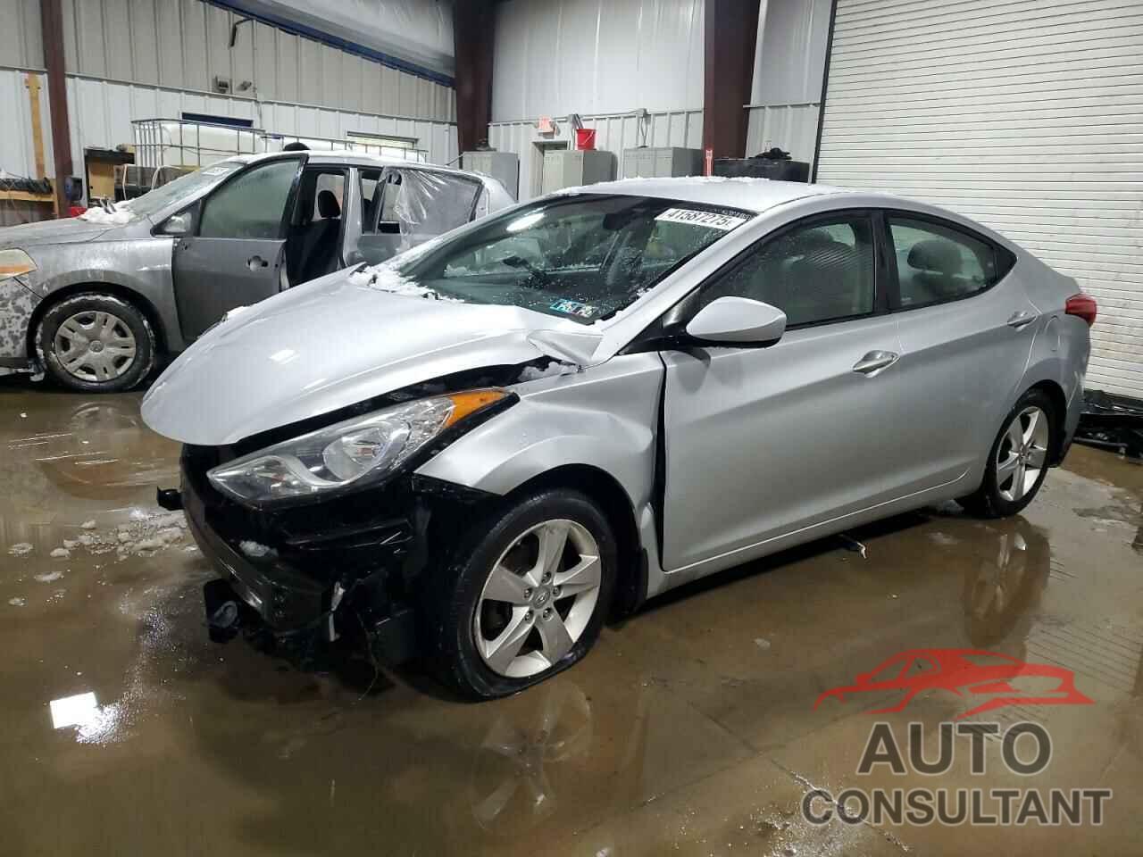 HYUNDAI ELANTRA 2013 - 5NPDH4AE2DH189609