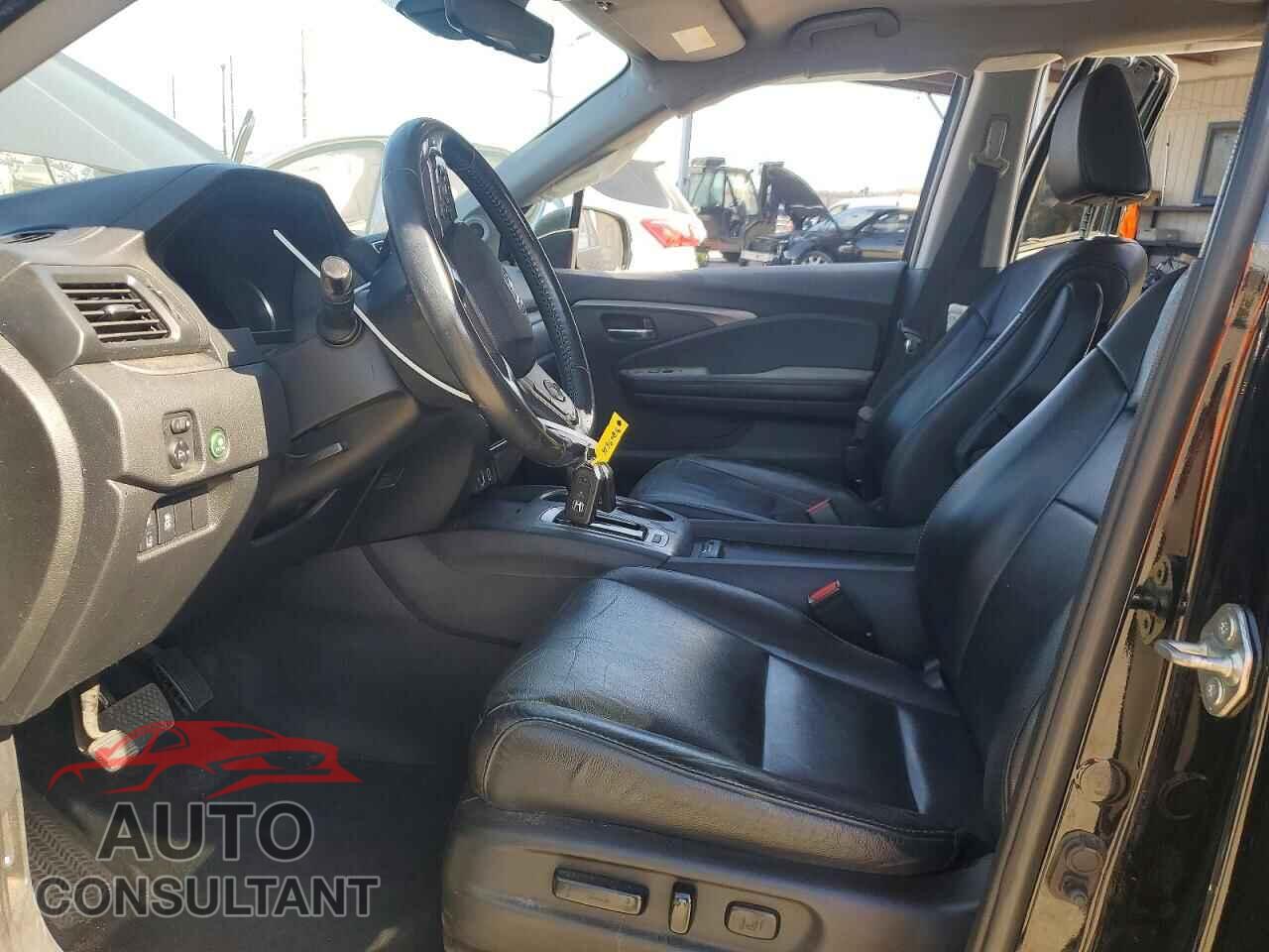 HONDA PILOT 2020 - 5FNYF5H56LB002226