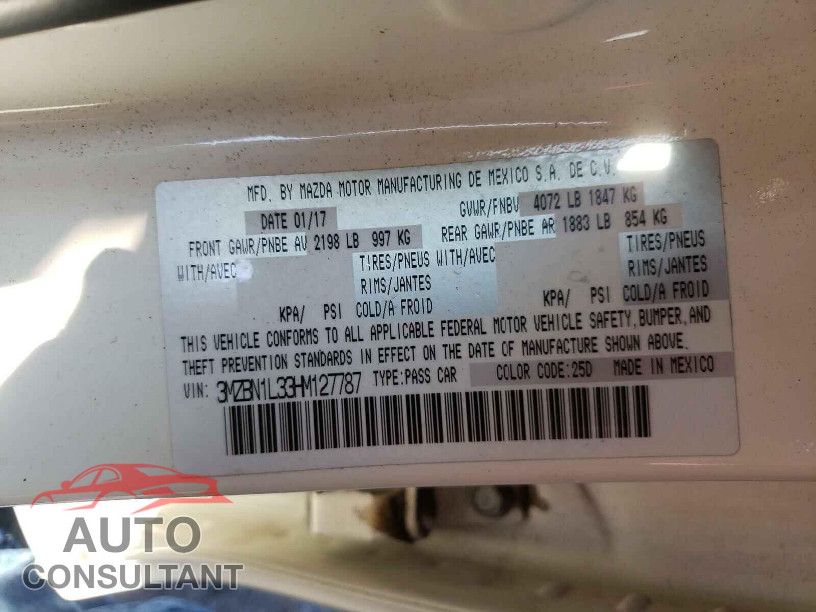 MAZDA 3 2017 - 3MZBN1L33HM127787