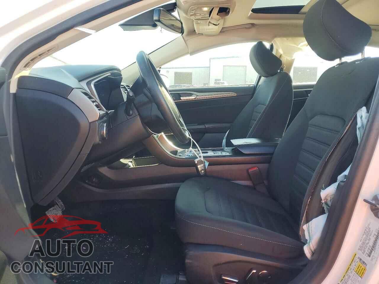 FORD FUSION 2020 - 3FA6P0HD9LR111427