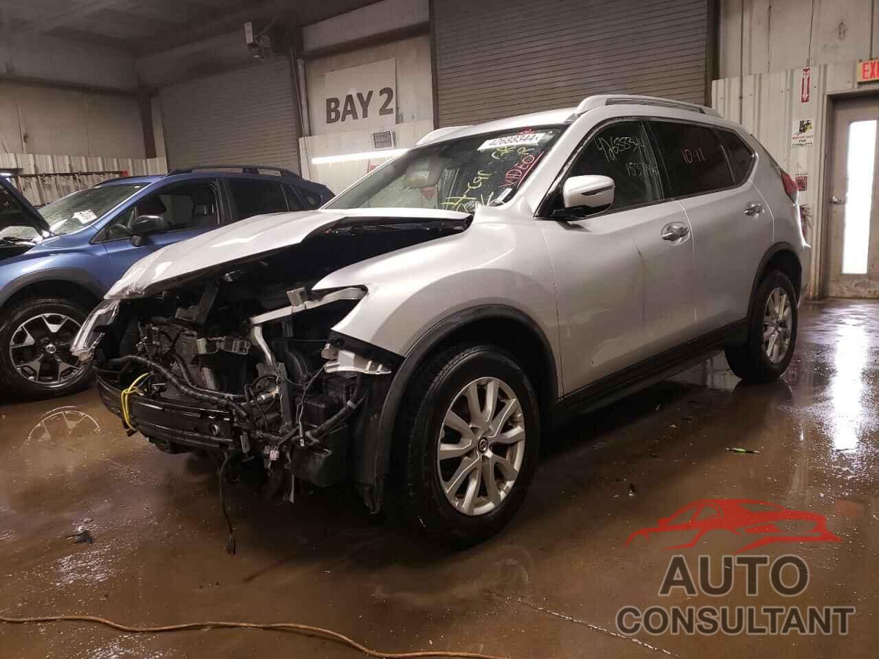 NISSAN ROGUE 2018 - JN8AT2MV9JW300913