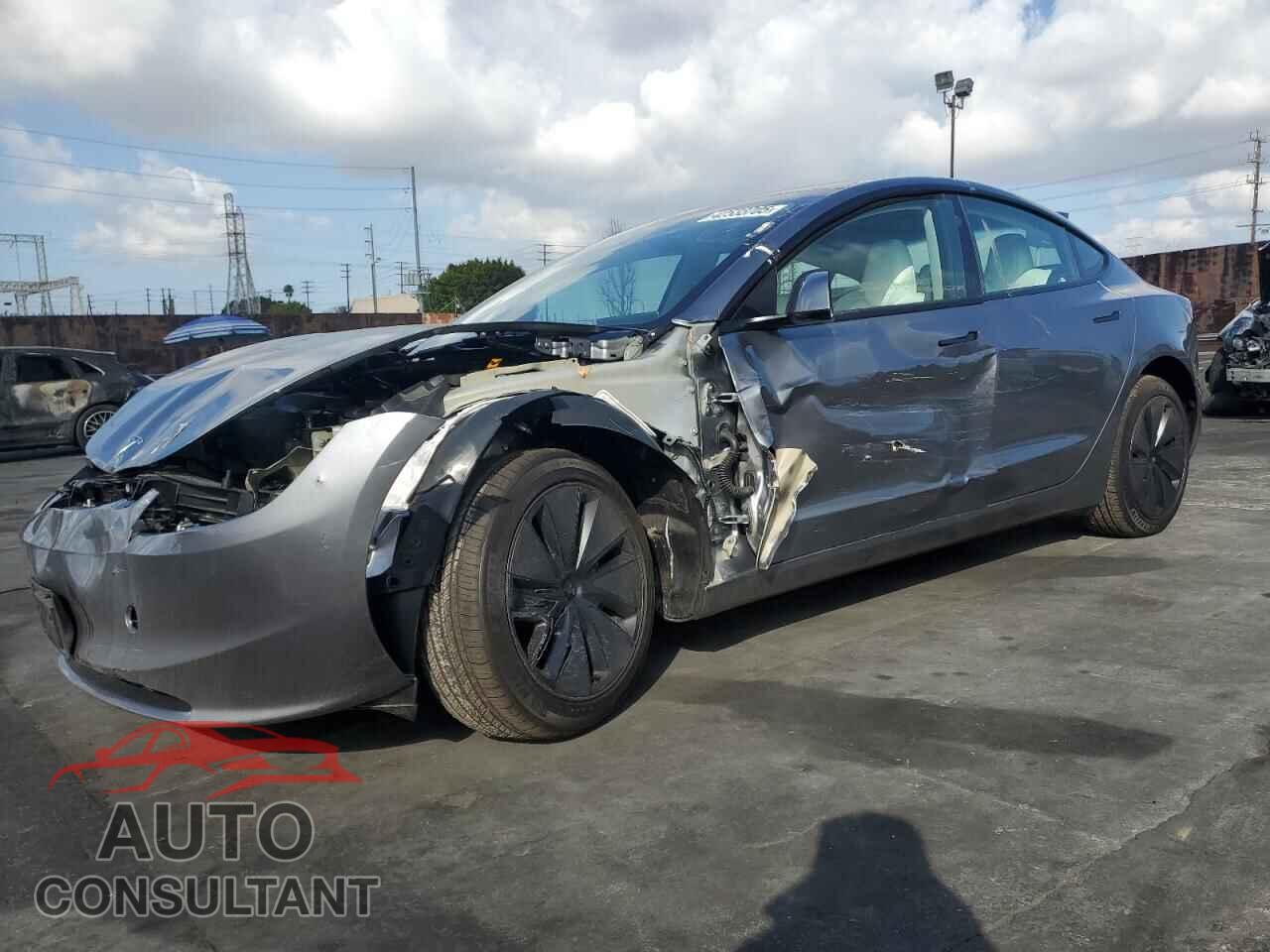 TESLA MODEL 3 2025 - 5YJ3E1EB2SF875616