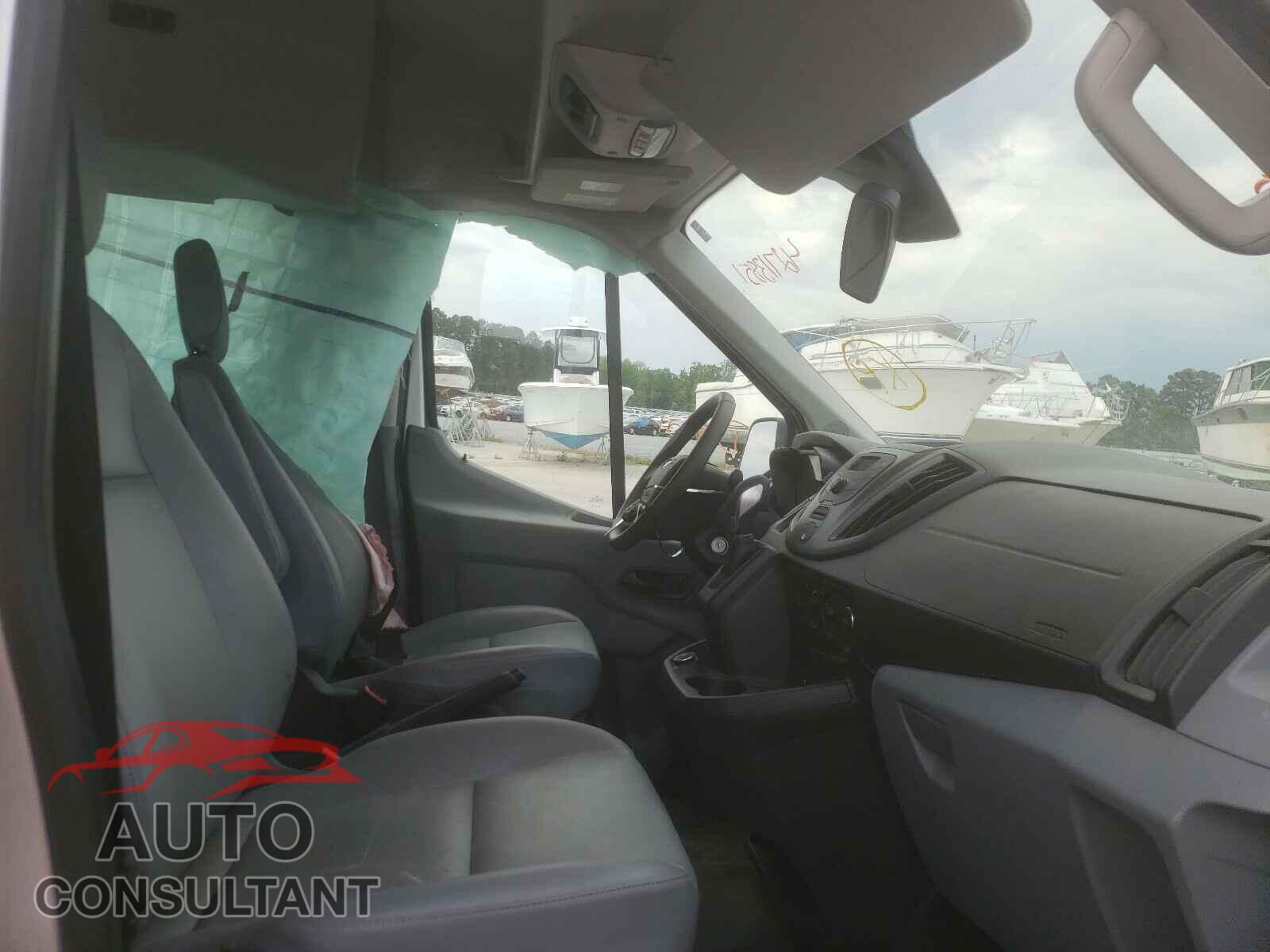 FORD TRANSIT CO 2017 - 1FBAX2CM2HKA00838