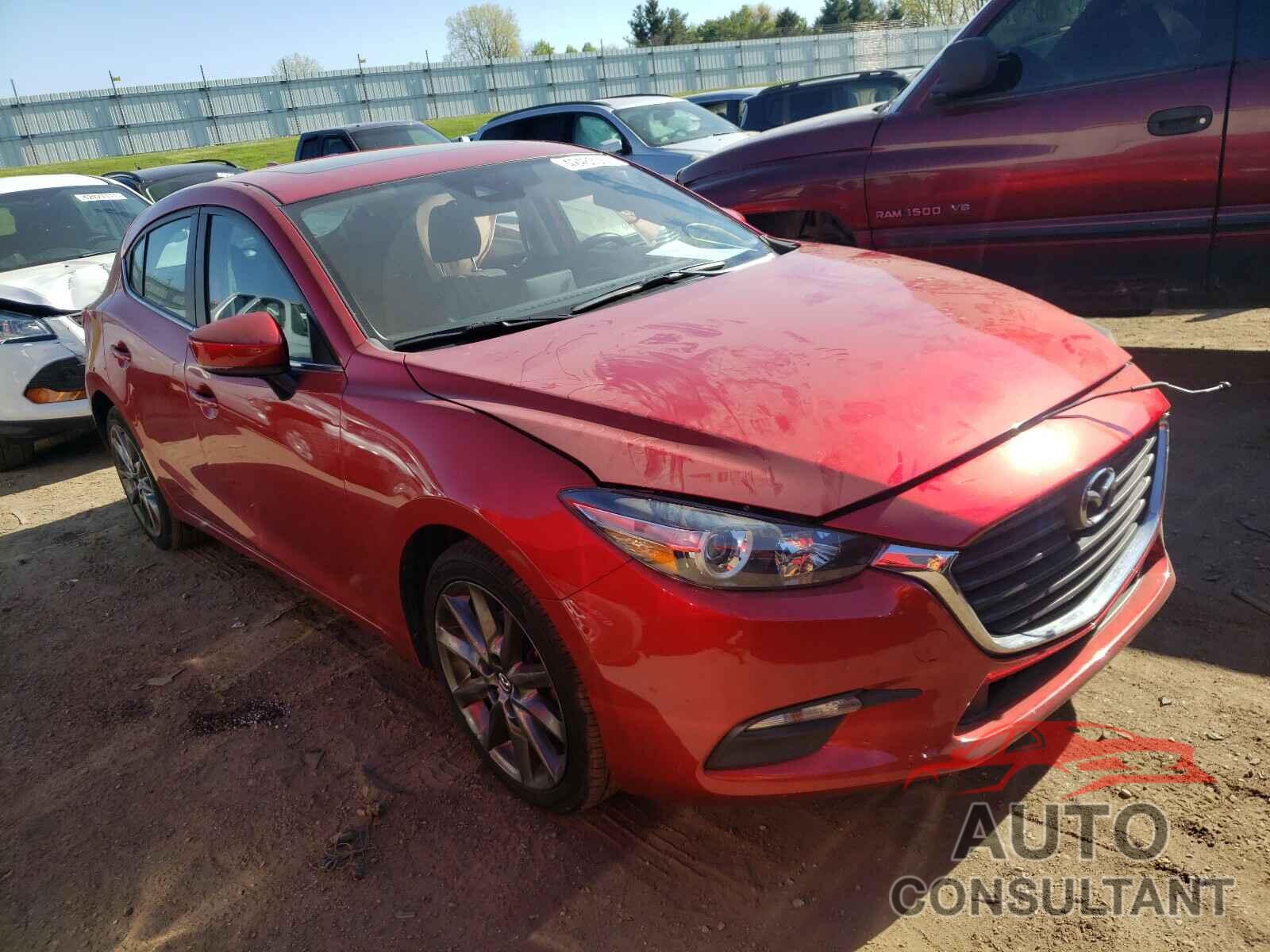 MAZDA 3 2018 - 3MZBN1L3XJM177396