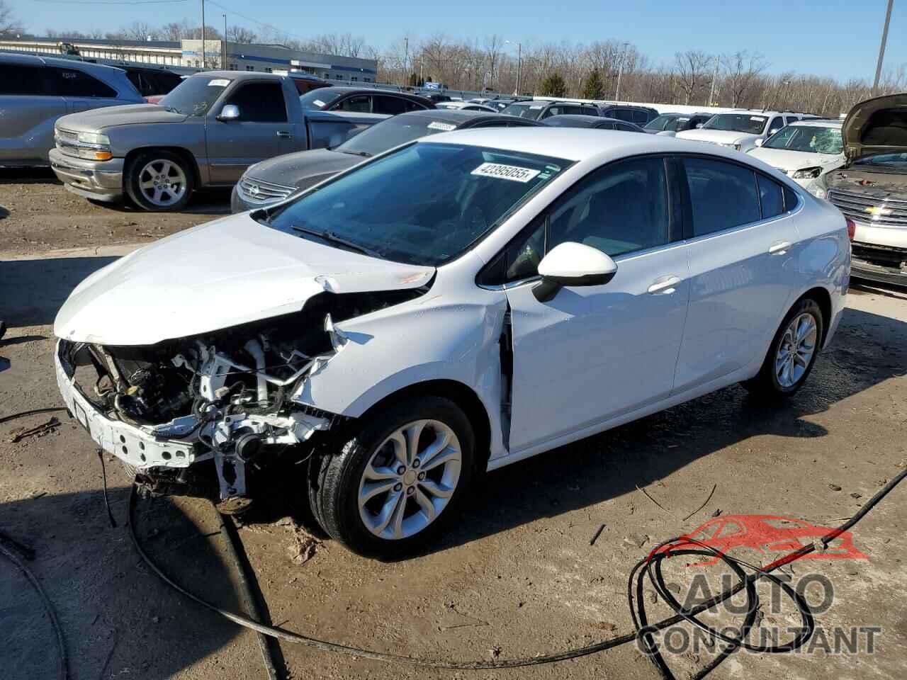 CHEVROLET CRUZE 2019 - 1G1BE5SM0K7147123