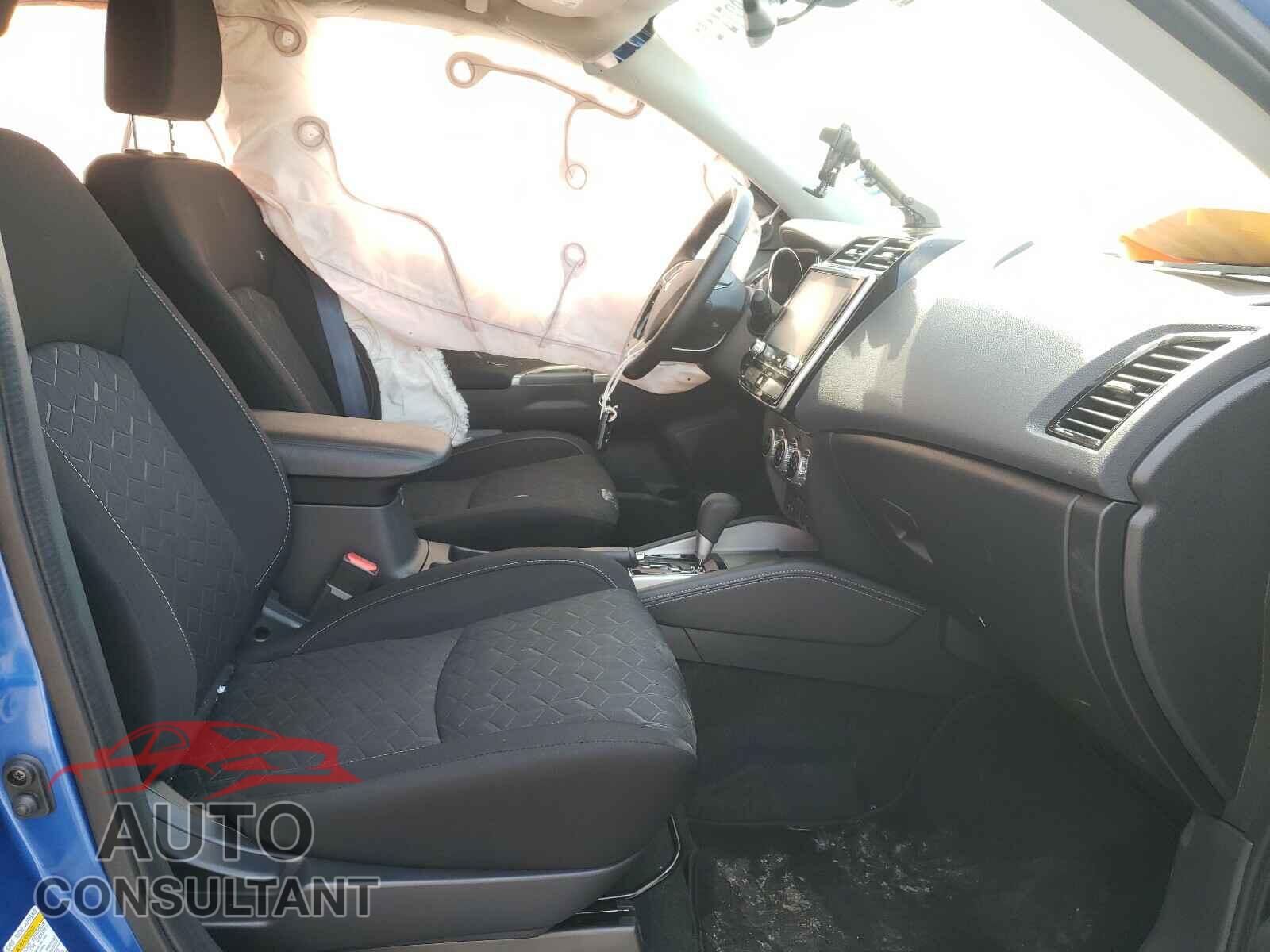 MITSUBISHI OUTLANDER 2020 - JA4AP4AU3LU011882