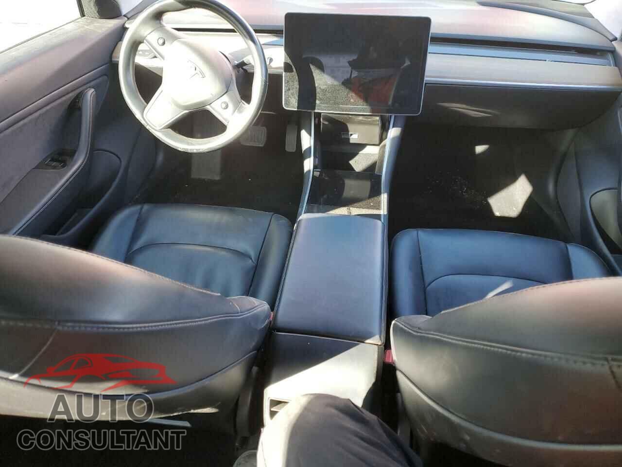 TESLA MODEL 3 2017 - 5YJ3E1EA3HF000383