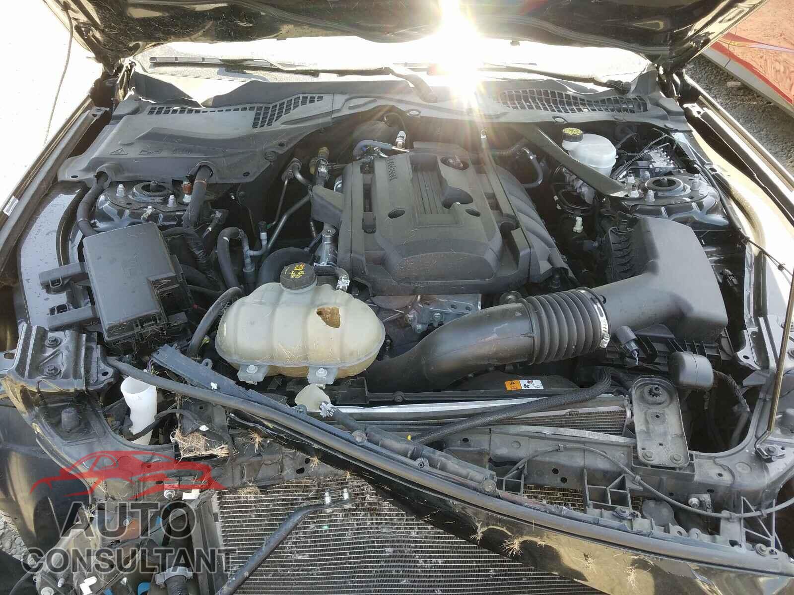 FORD MUSTANG 2017 - 1FATP8UH5H5295379
