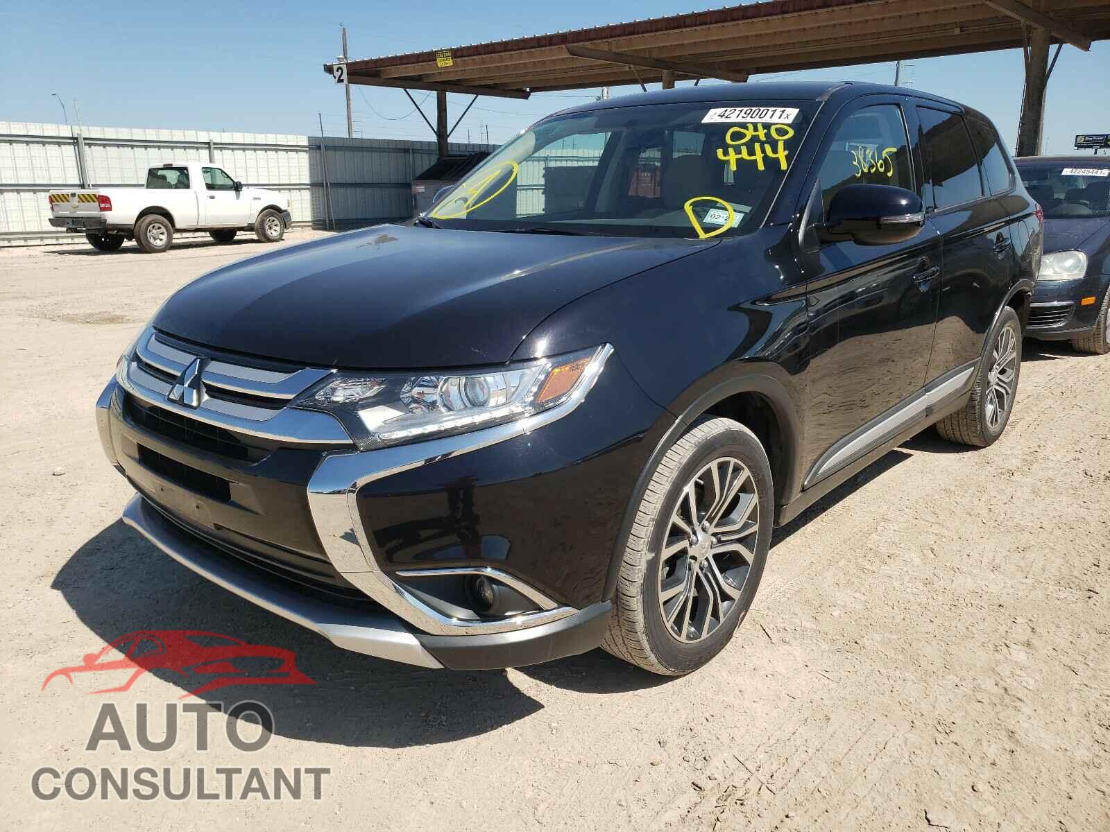 MITSUBISHI OUTLANDER 2017 - JA4AD3A38HZ040444