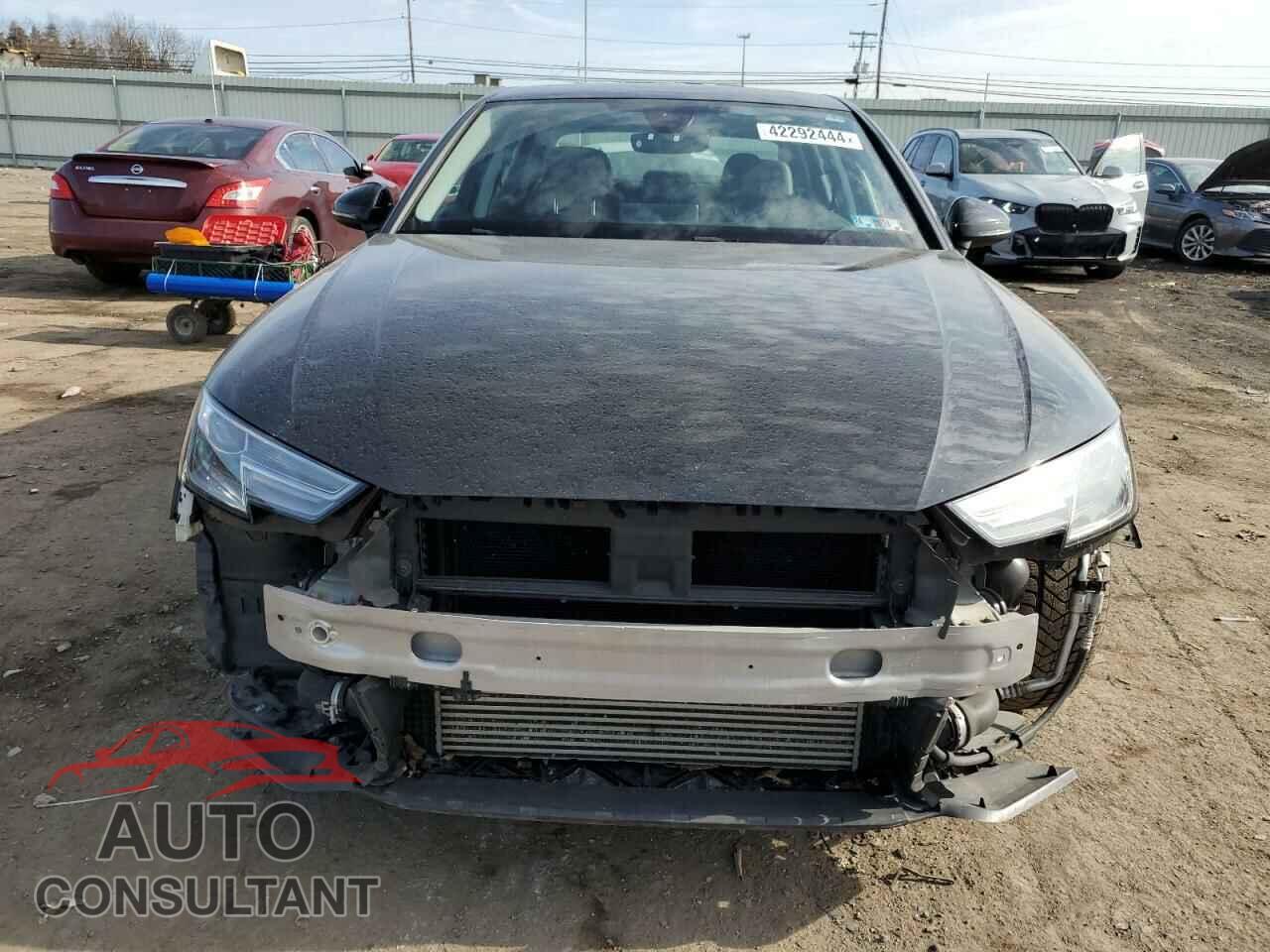 AUDI A4 2018 - WAUDNAF49JA233550