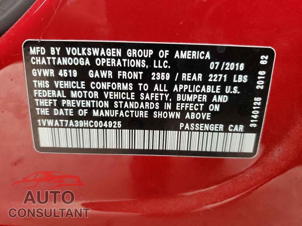 VOLKSWAGEN PASSAT 2017 - 1VWAT7A39HC004925