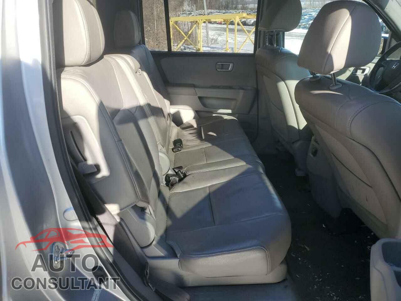 HONDA PILOT 2013 - 5FNYF4H53DB076263